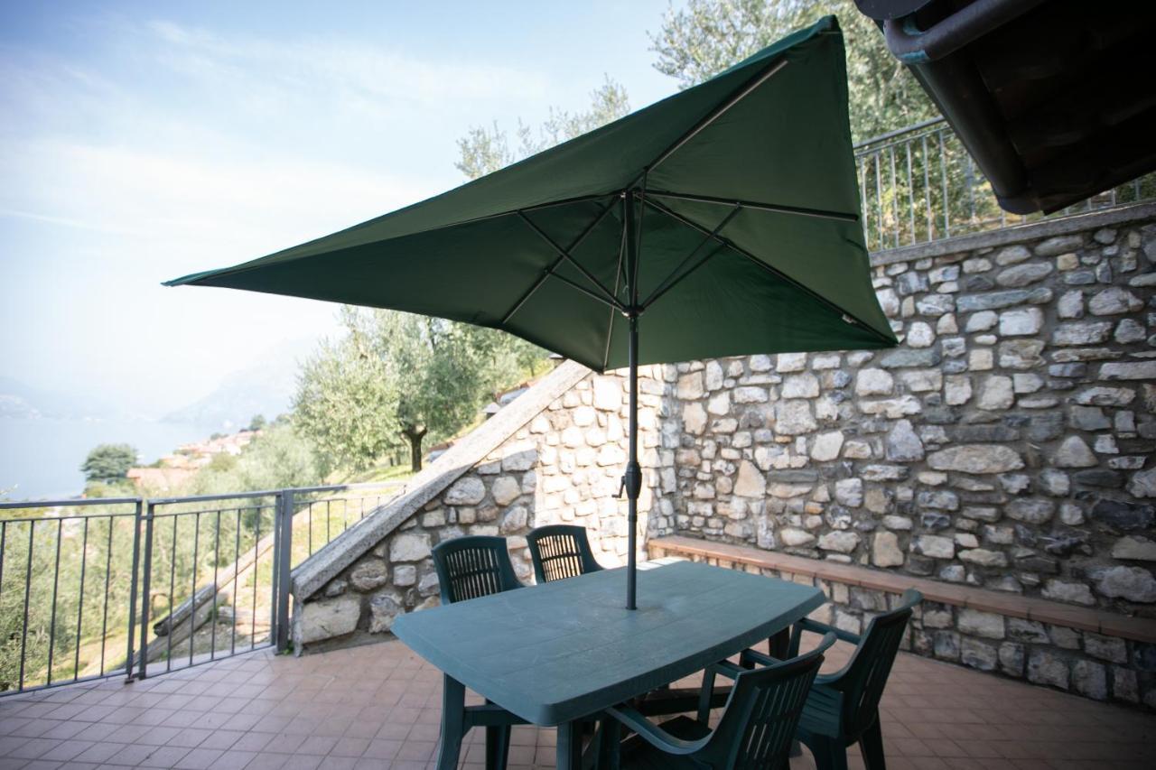 Iseolakerental - La Stallina - Monte Isola Bagian luar foto