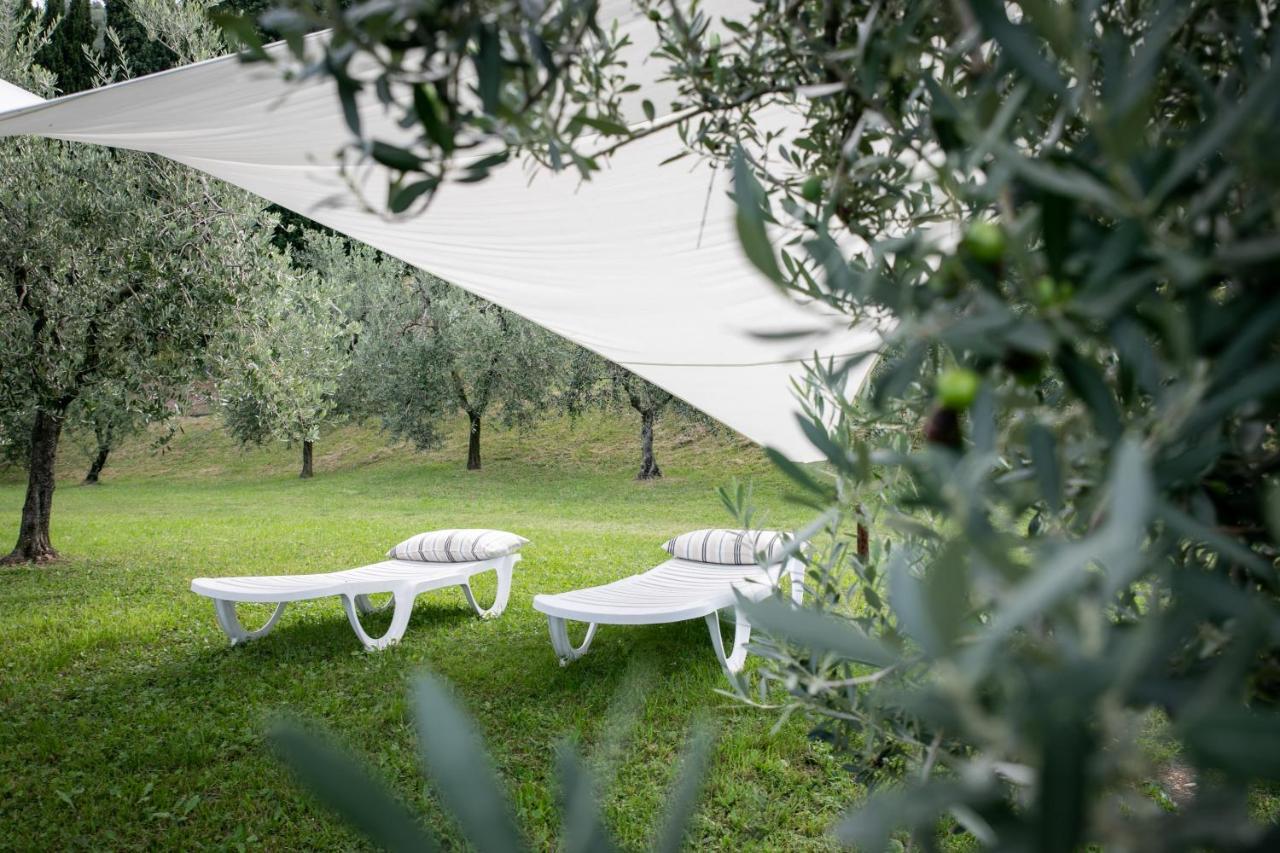 Iseolakerental - La Stallina - Monte Isola Bagian luar foto